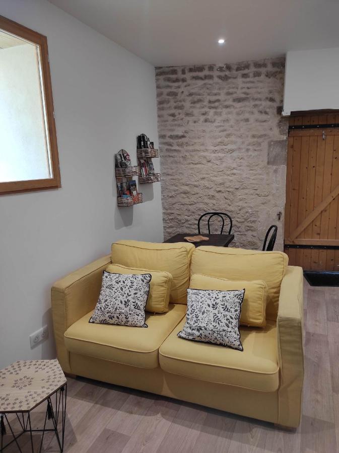 Logis De L'olivier Holiday home *
